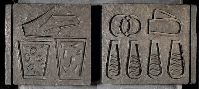 Bronzereliefs linke Seite