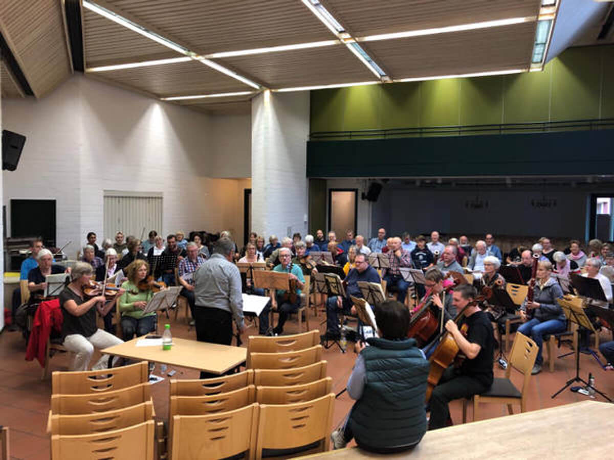 Blick auf das Orchester