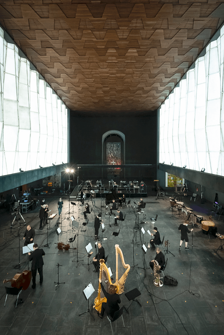 Vorbereitung des Live-Streamings in der Kulturkirche